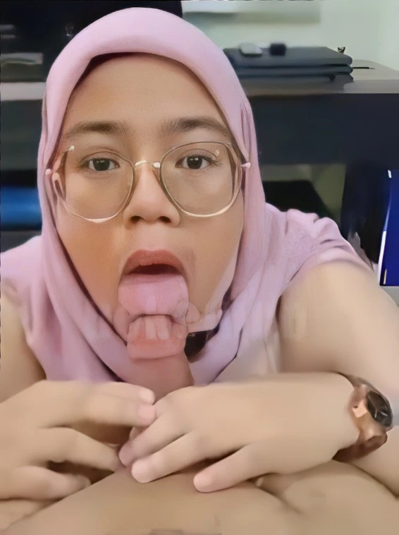Bokep Jilbab | Bude Rindu Sedot Konti Sampai di Remes2