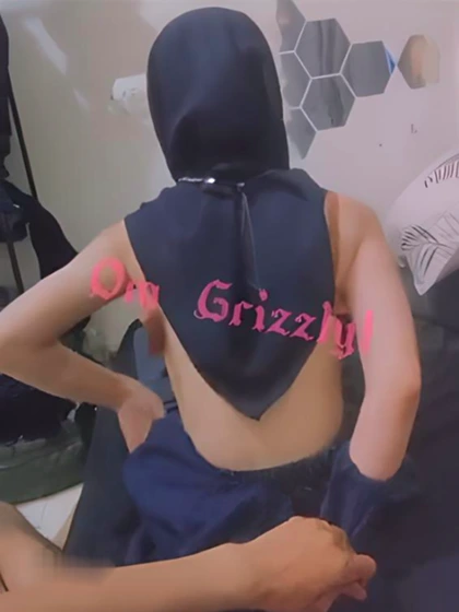 Bokep Jilbab – Mahasiswi Open BO Mekinya Masih Rapet