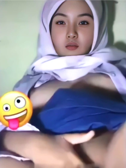 Bokep Jilbab – Esempe Imut Belajar Omek Enak