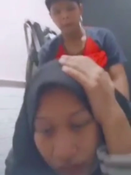Bokep Jilbab – eSMP Ewee Pertama Kali Kesakitan