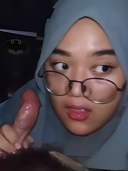 Bokep Jilbab – Hijab Imut Kacamata Suka Emut Otong