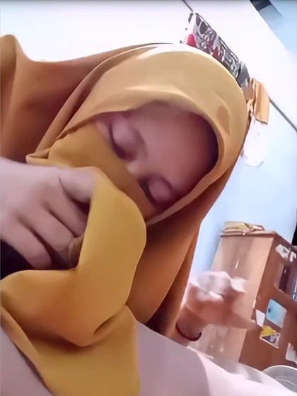 Bokep Jilbab – Bunda Cadar Doyan Hisap Batang